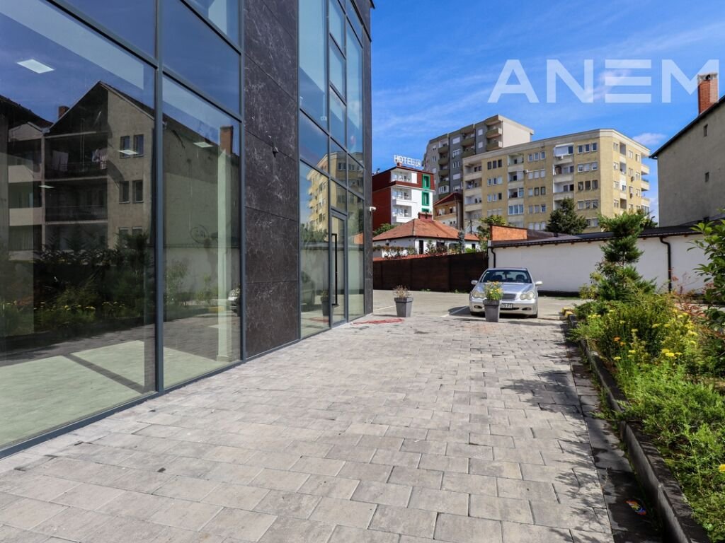 Lokal në shitje 91m² në Lagjen Tophane