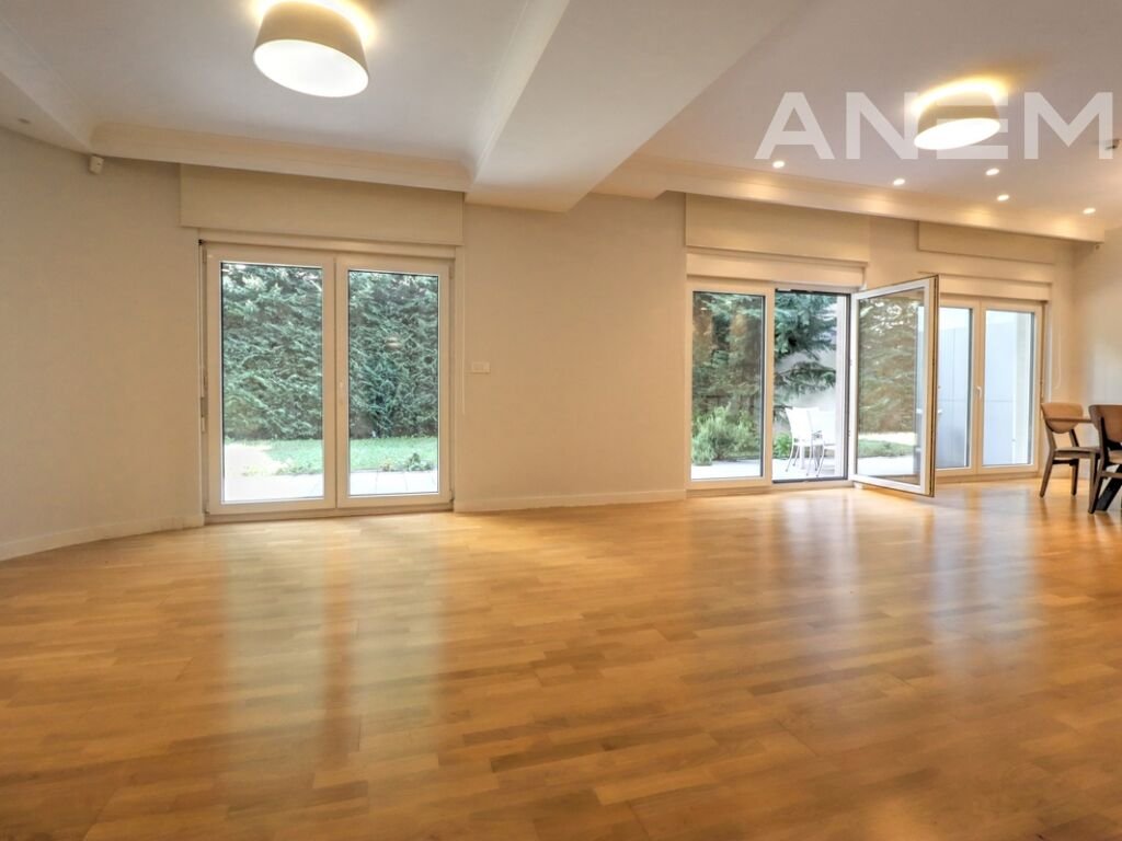 Banesë me qira me 2 dhoma gjumi në mahallën e Muhaxherëve