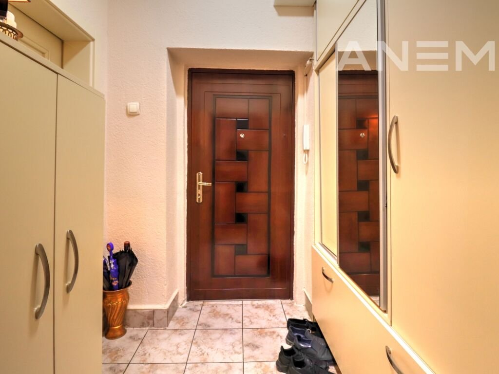Banesë në shitje 80m² në Qendër