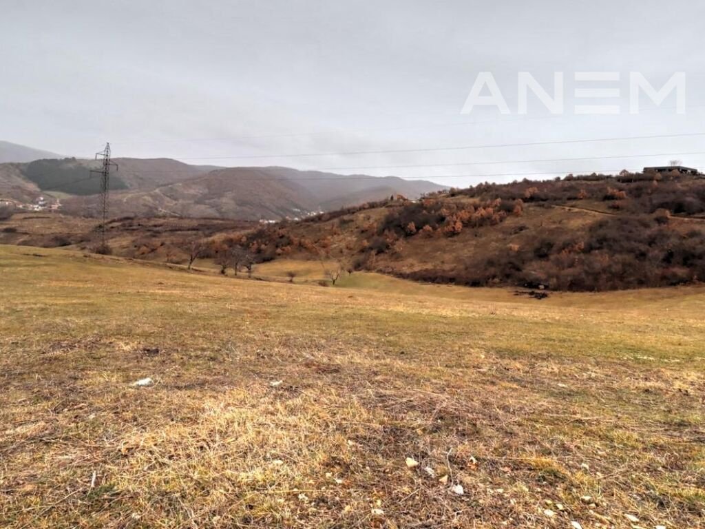 Tokë në shitje 465 ari në Kolovicë
