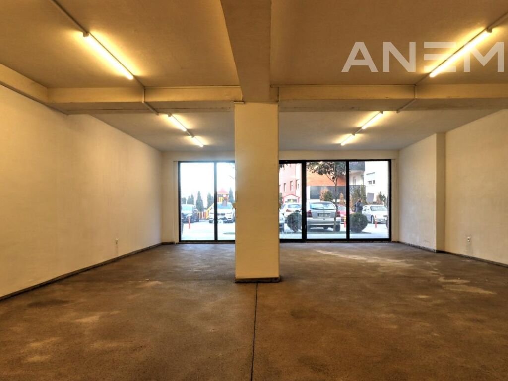 Lokal në shitje 173m² në Mati1