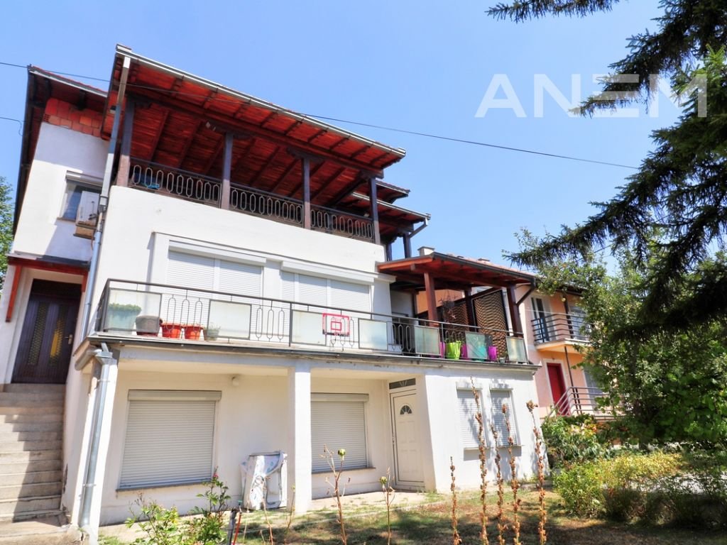 Shtëpi 230m² në shitje në lagjen Taslixhe