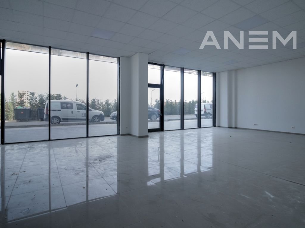 Lokal në shitje 87m2 në Veternik