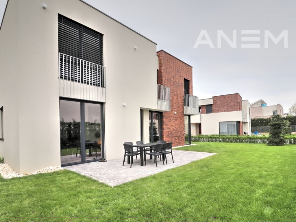 Shtëpi në shitje 269.8m² në lagjen Qershia - Tipi D