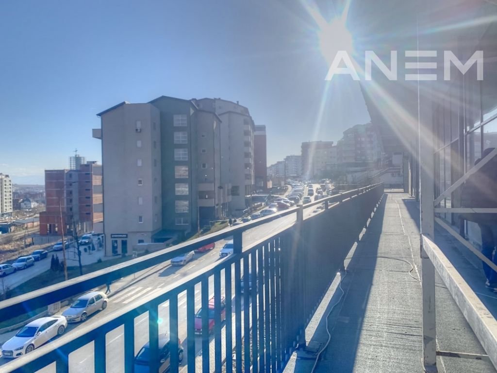 Objekt me qira 1170m2 në Arbëri