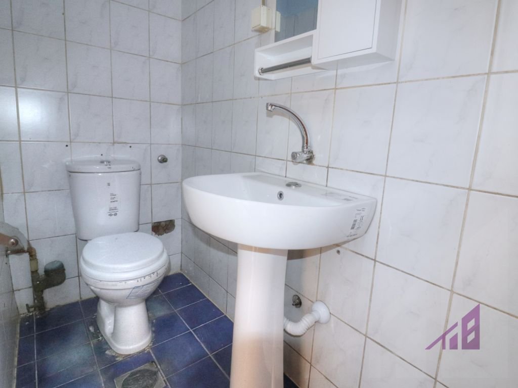 Lokali ne shitje 26m2 tek lokalet e Lesnes ne lagjen Ulpiana