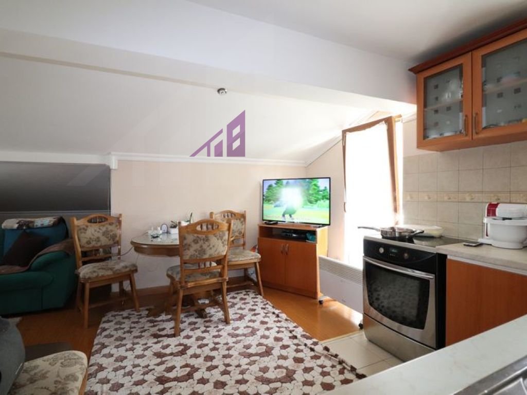 Shtepi me qira 300m2 ne Aktash