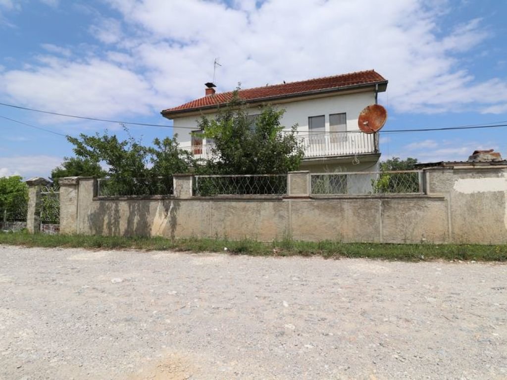 Shtepi ne shitje ne Llapllasellë