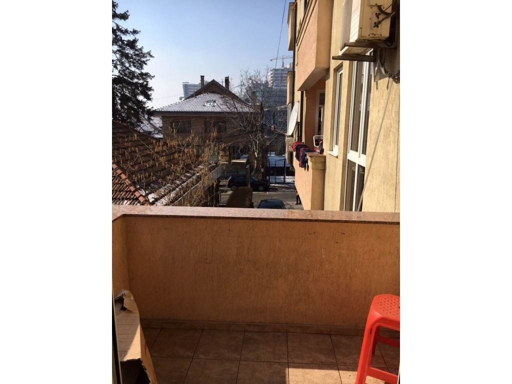 Zyre 70m2 me qira ne Pejton