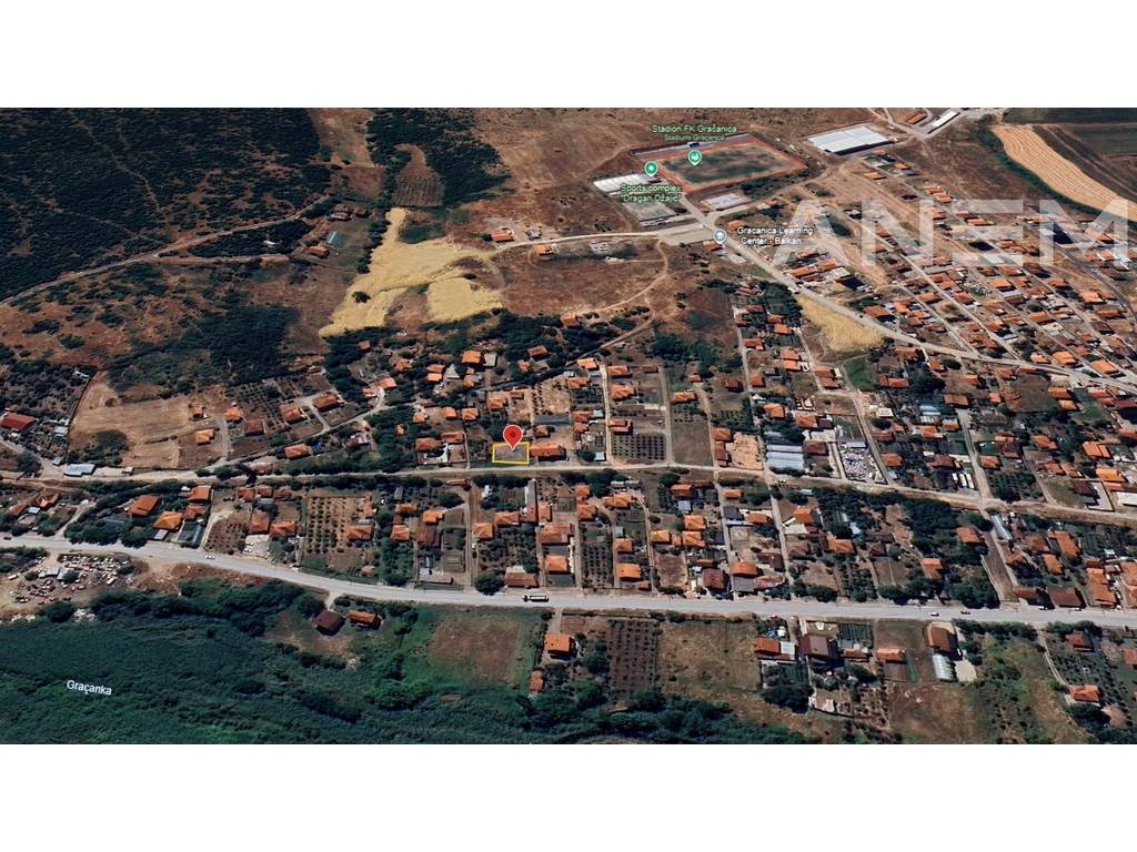 Tokë në shitje 4.55 ari në Graçanicë